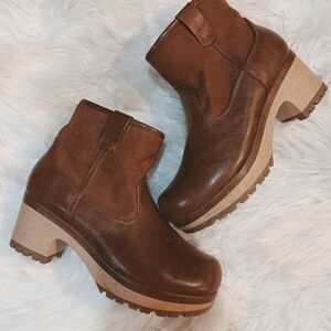 Universal Thread Fawn Brown Leather Chunky Mule Heel Ankle Boot Clogs